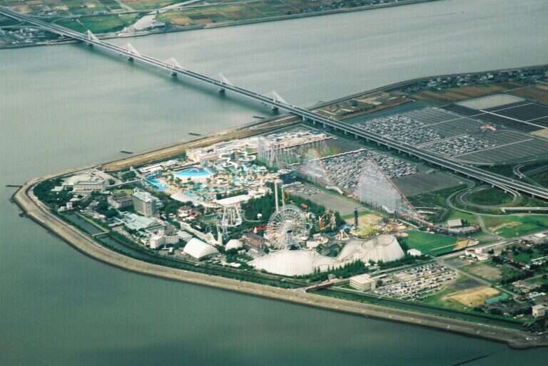 Nagashima Spa Land in Nagoya, Japan